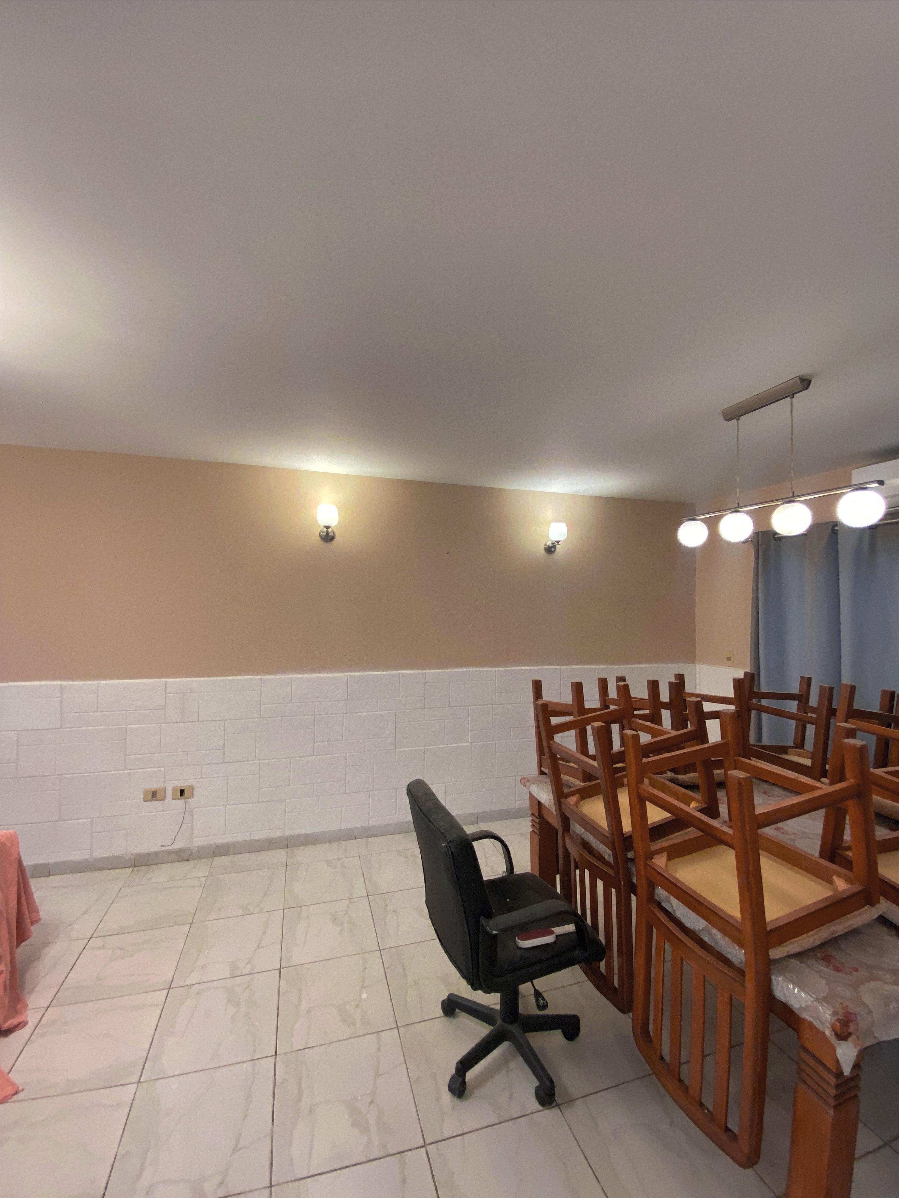 placas instaladas en sala comedor